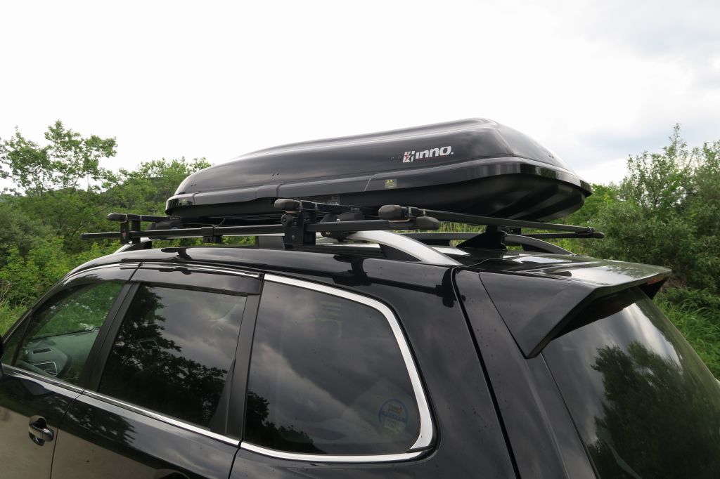 ルーフボックス INNO BRQ33
